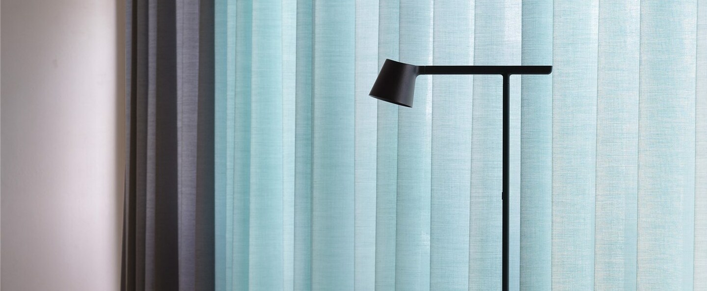 banner-image Lampadaire tip noir led 2700k 330lm l20cm h110 8cm muuto normal