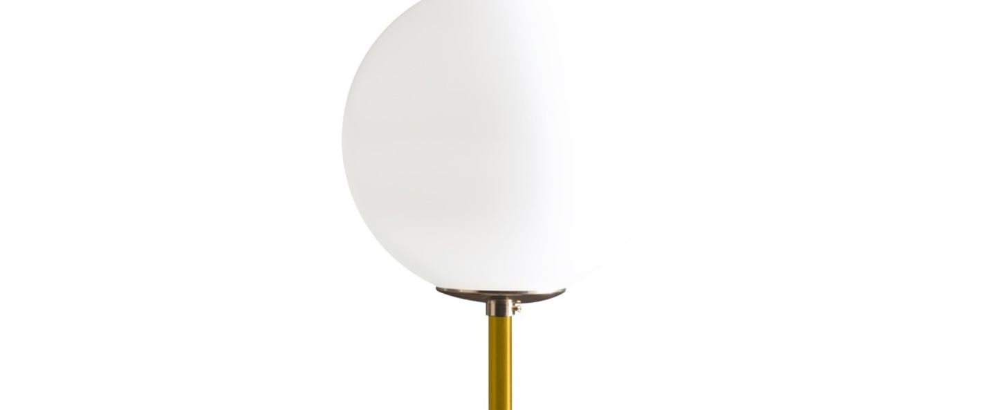 Lampe a poser 06 version 1 marbre de carrare moutarde o22cm h50cm magic circus editions normal