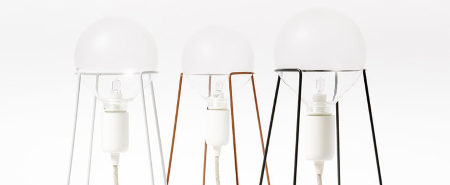 banner-image Lampe a poser agraffe blanc h37cm eno studio normal