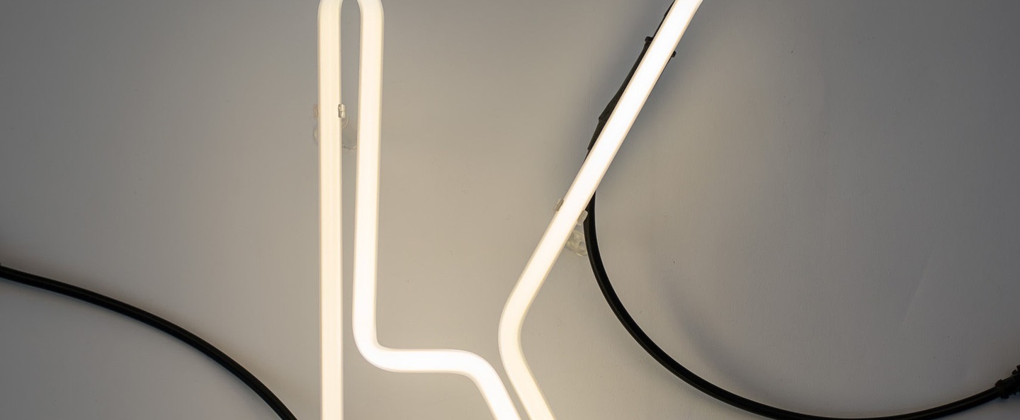 banner-image Lampe a poser alphafont k blanc l15 7cm h35cm seletti normal