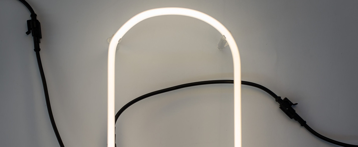 banner-image Lampe a poser alphafont o blanc l15 7cm h35cm seletti normal