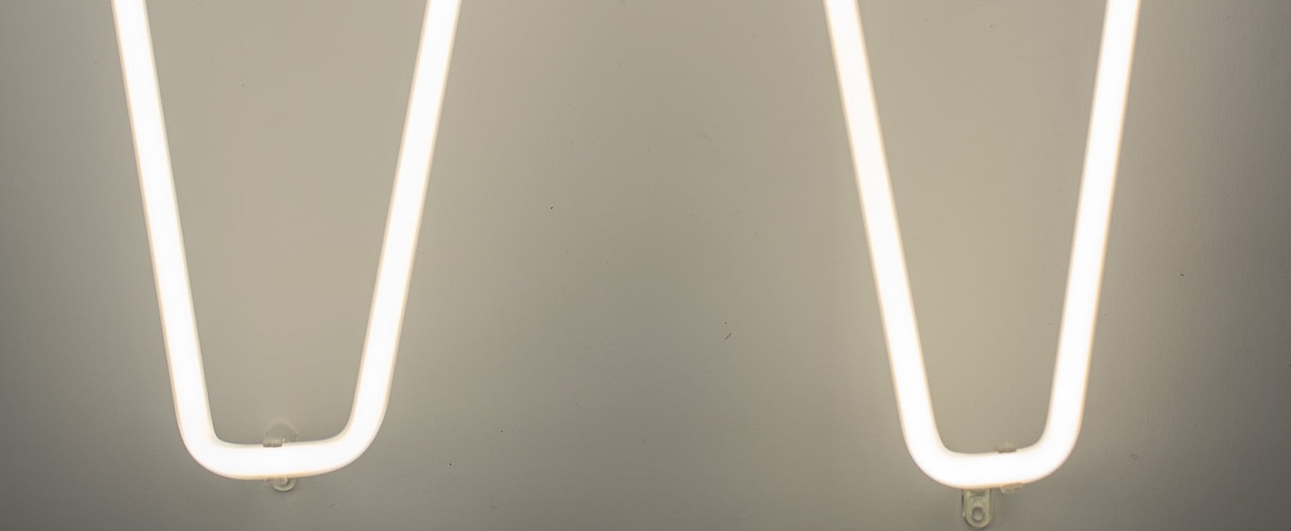 banner-image Lampe a poser alphafont w blanc l15 7cm h35cm seletti normal