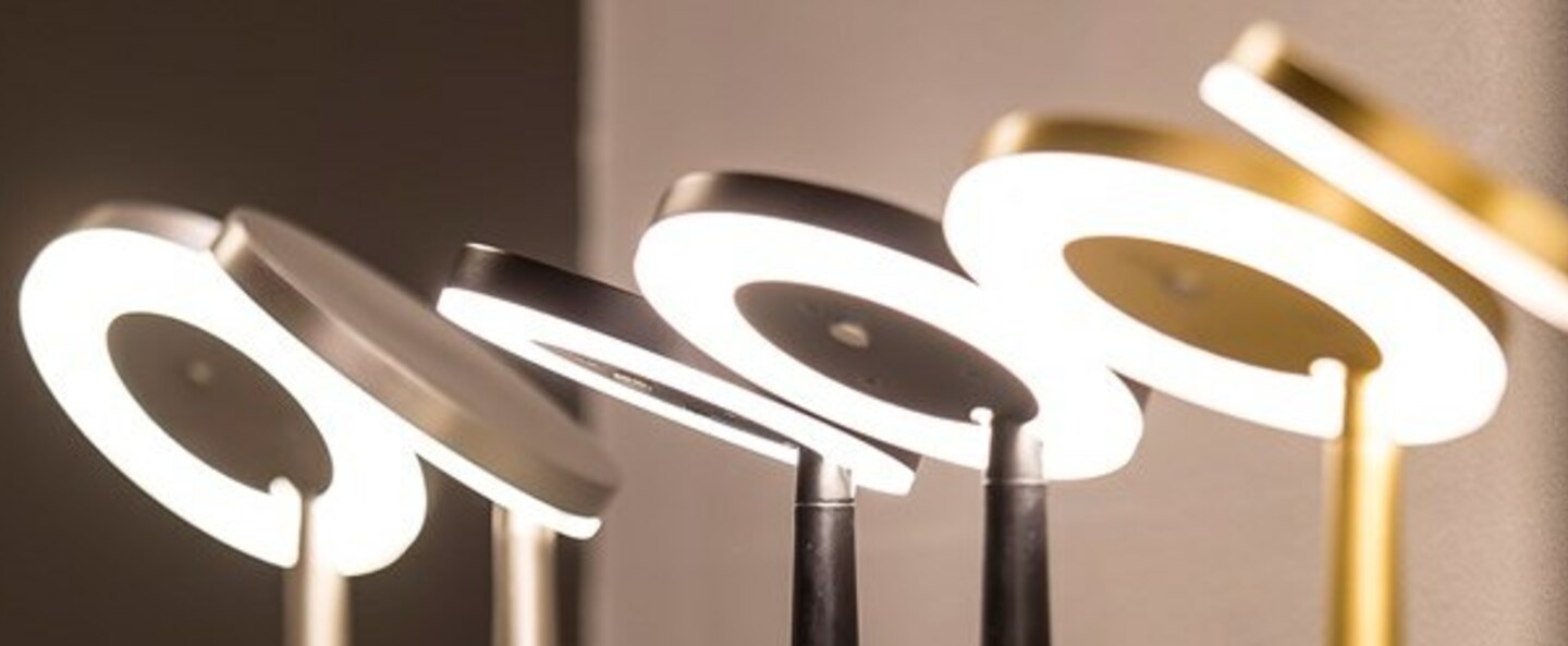 banner-image Lampe a poser bella noir o12cm h31 6cm panzeri normal