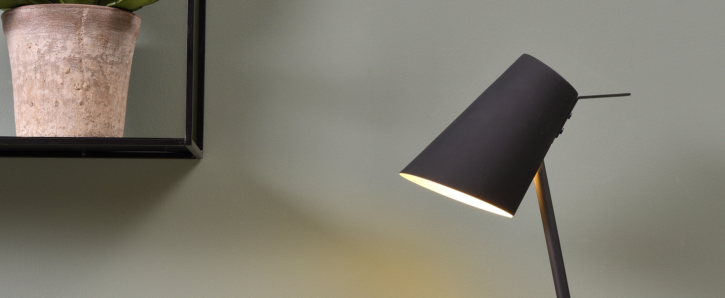 banner-image Lampe a poser cardiff tb noir o20cm h54cm it s about romi normal