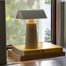 Caret matteo fogale lampe a poser table lamp  andtradition 83531002  design signed nedgis 141327 thumb