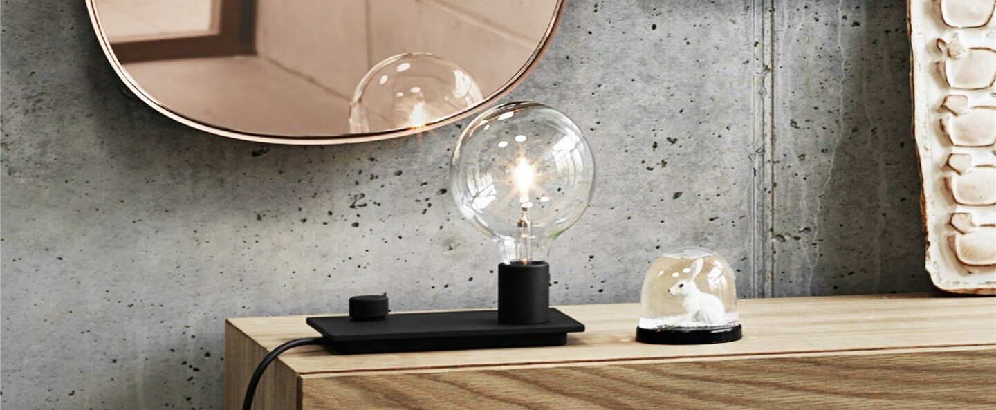 banner-image Lampe a poser control noir h21cm l23cm muuto normal