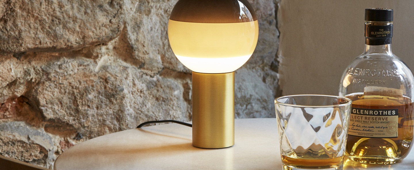 banner-image Lampe a poser dipping light noir led o12 5cm h22 2cm marset normal