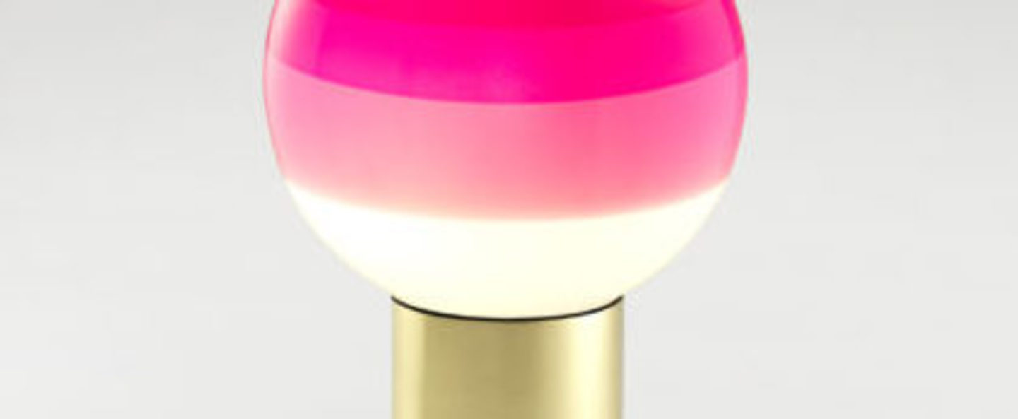 Lampe a poser dipping light portable rose laiton led k 240lm o12 5cm h22 2cm marset normal