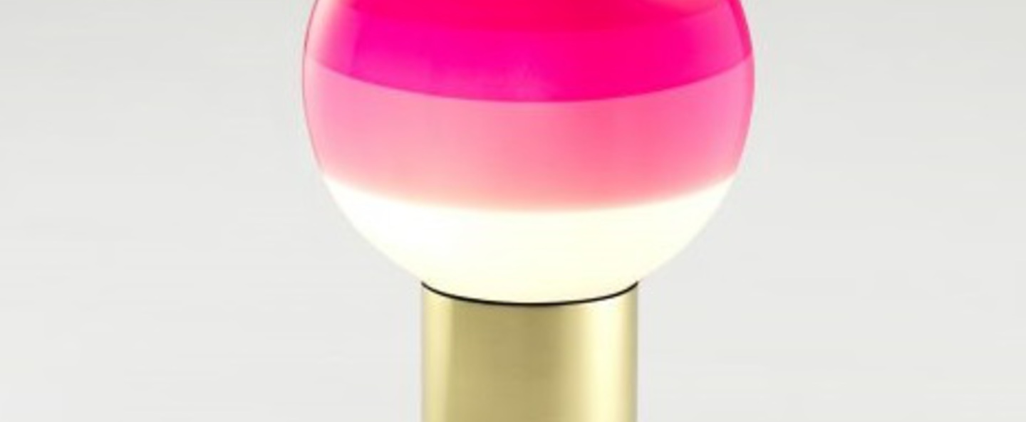 Lampe a poser dipping light s rose laiton led 2700k 546lm o20cm h36cm marset normal