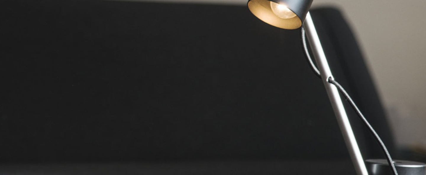 banner-image Lampe a poser ed005 acier poli o15cm h52cm edizioni normal