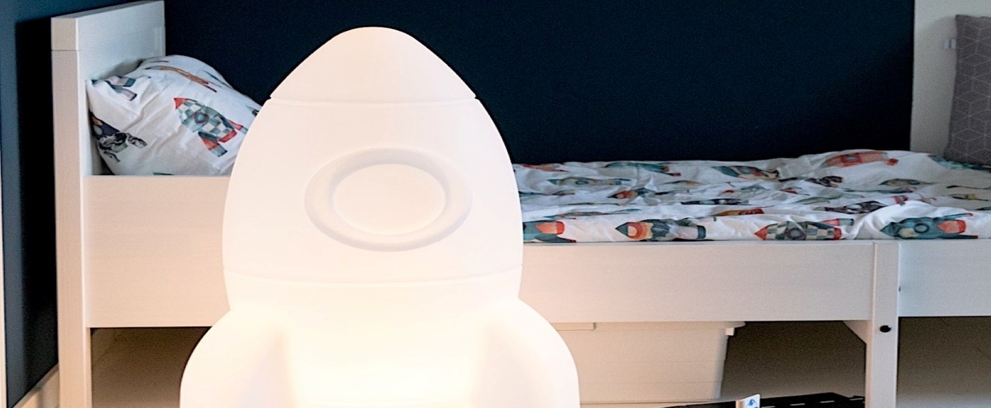 banner-image Lampe a poser enfant apollo large blanc o80cm h45cm flow amsterdam normal