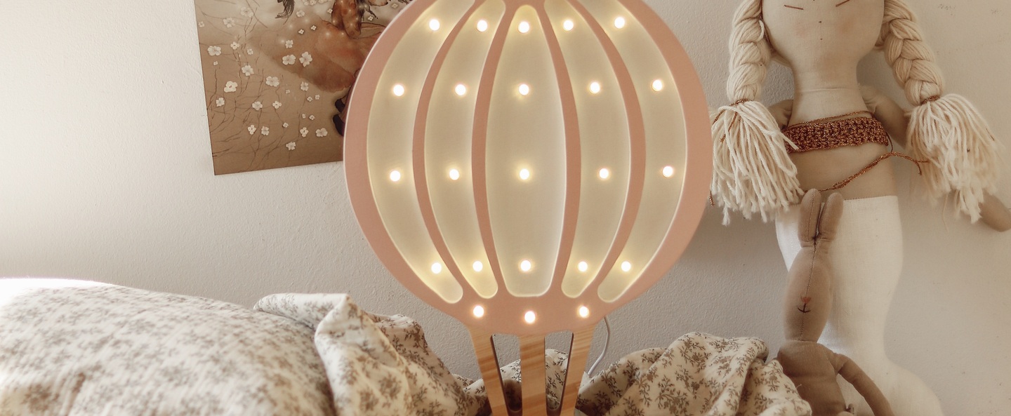 banner-image Lampe a poser enfant hot air baloon lamp powder pink led k lm l38cm h24cm little lights normal
