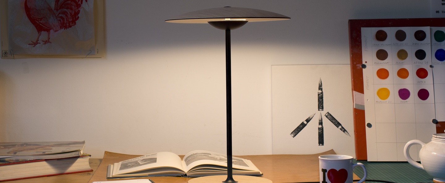 banner-image Lampe a poser ginger chene led h46 5cm marset normal