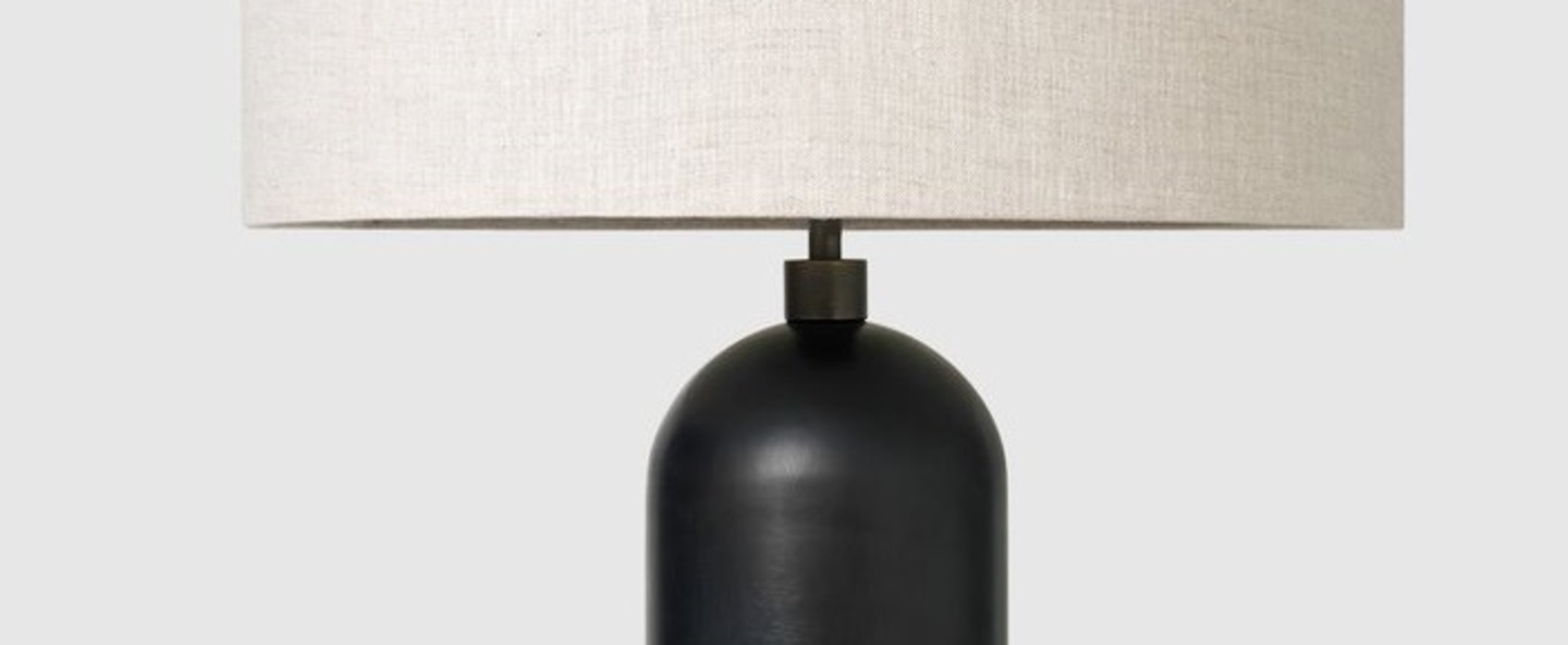 banner-image Lampe a poser gravity l acier noirci o41cm p65cm gubi 011 03154 04 normal