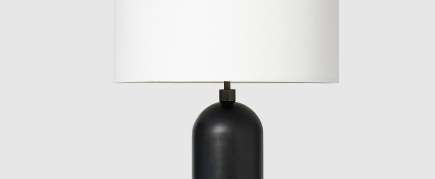 banner-image Lampe a poser gravity l acier noirci o41cm p65cm gubi normal