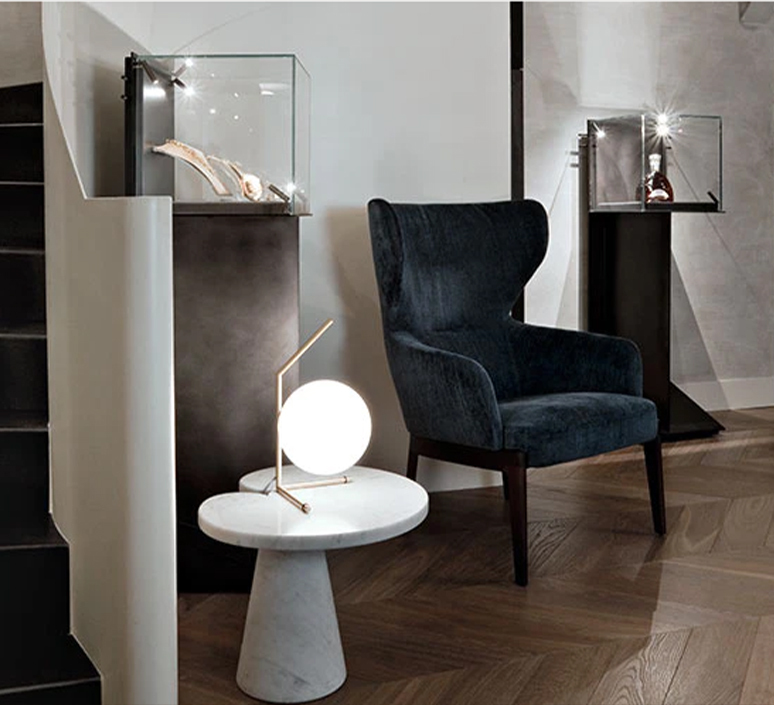 Ic t1 low michael anastassiades lampe a poser table lamp  flos f3171059   design signed 97666 product