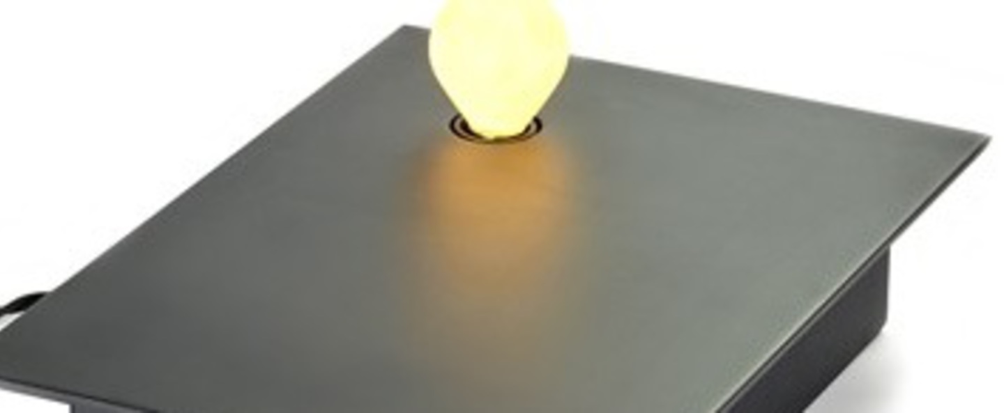 banner-image Lampe a poser kvg 01 01 noir l30cm p7cm serax normal