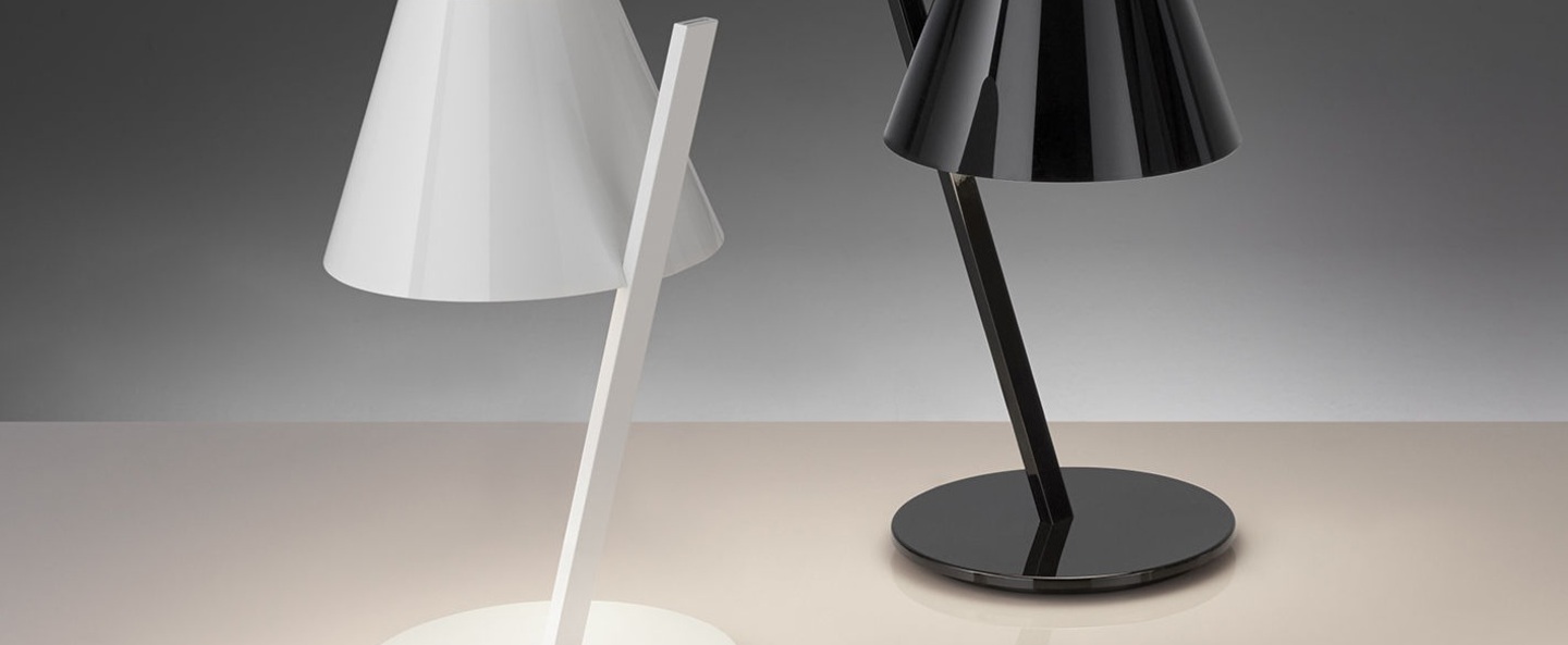 Lampe a poser la petite blanc l12 5cm h37cm artemide normal