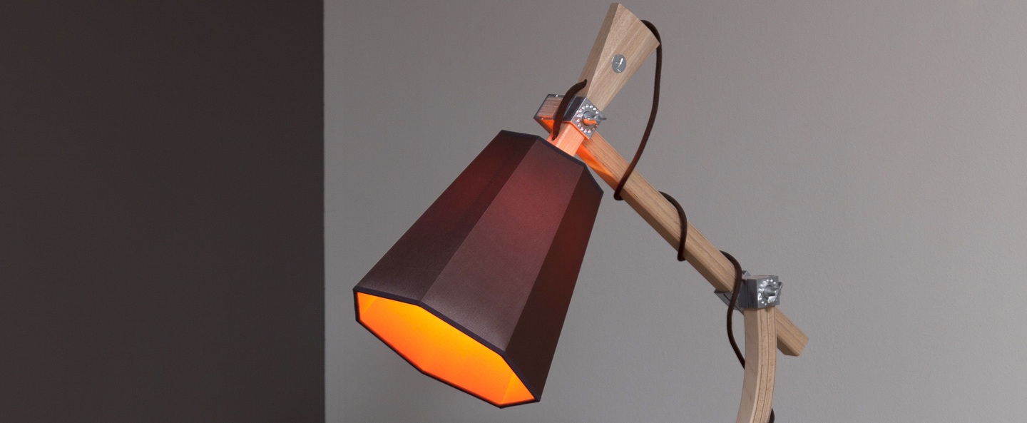 Lampe a poser luxiole marron orange h98cm designheure normal