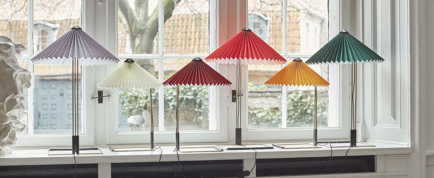 banner-image Lampe a poser matin 380 rouge vif led 2800k 150lm o38cm h52cm hay normal