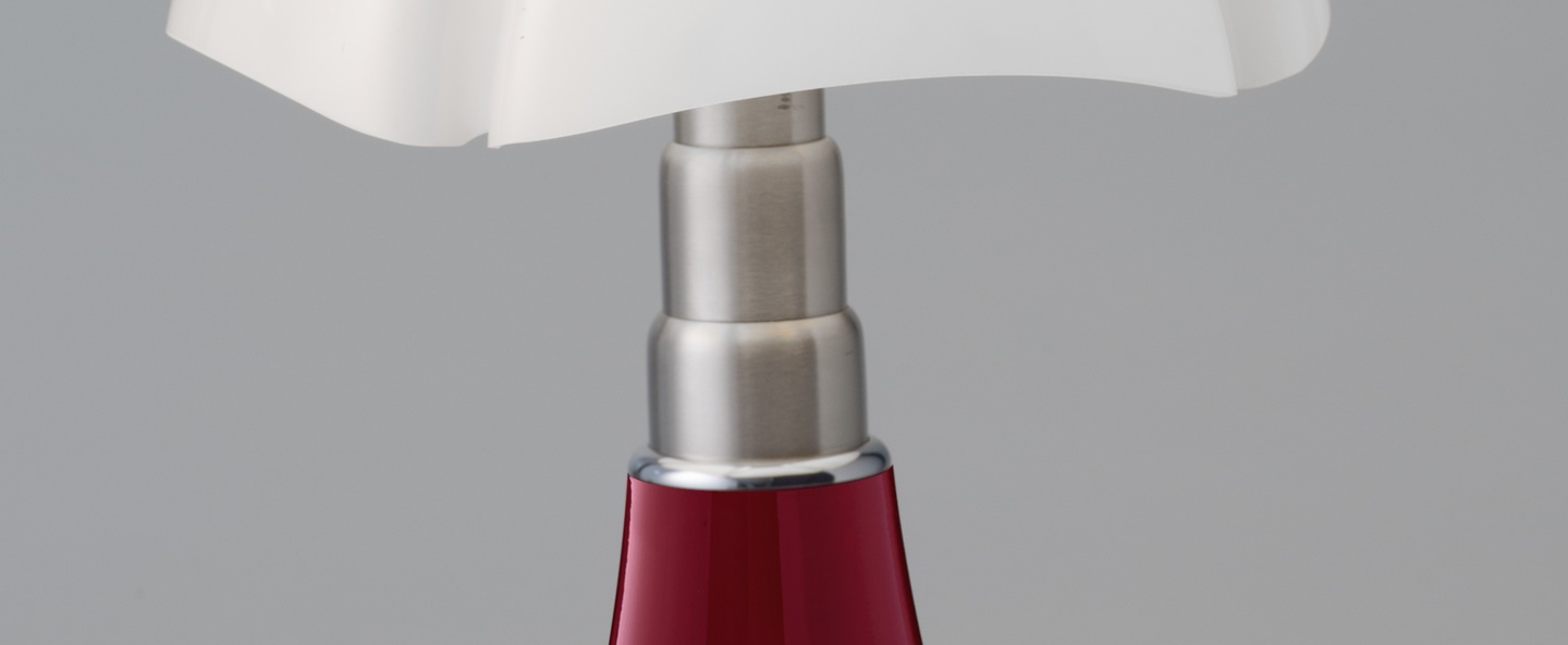 banner-image Lampe a poser minipipistrello led rouge h35cm martinelli luce normal