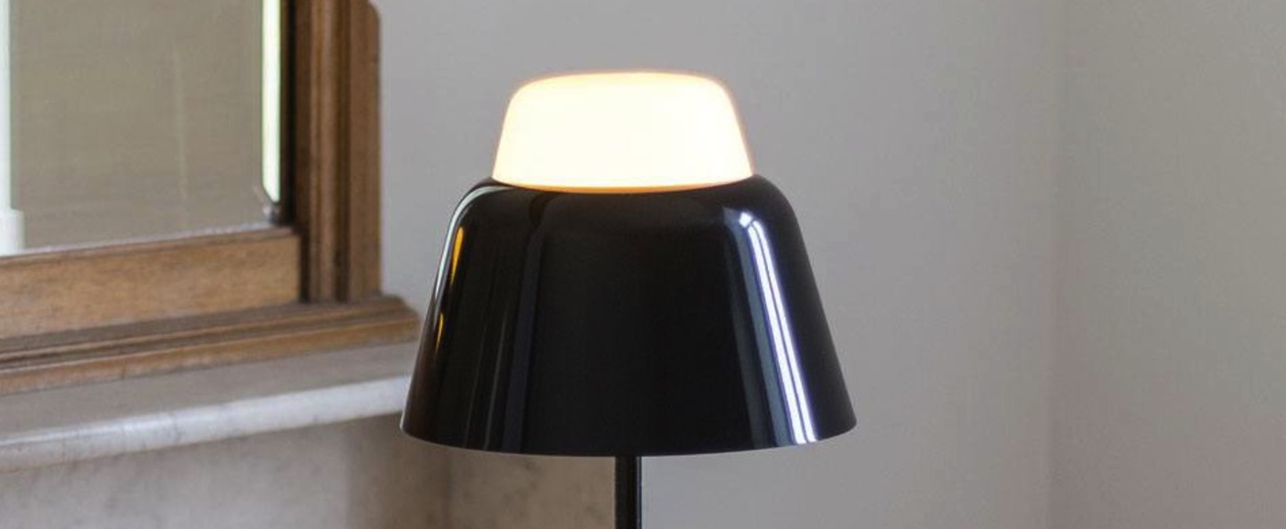 banner-image Lampe a poser modu noir h47cm o21cm teo normal