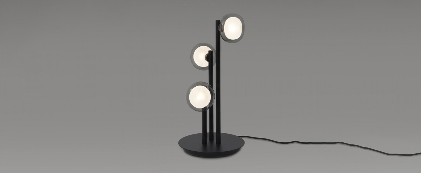 banner-image Lampe a poser nabila 552 33 noir matt noir chrome et verre fume ip40 o30cm h55cm tooy normal
