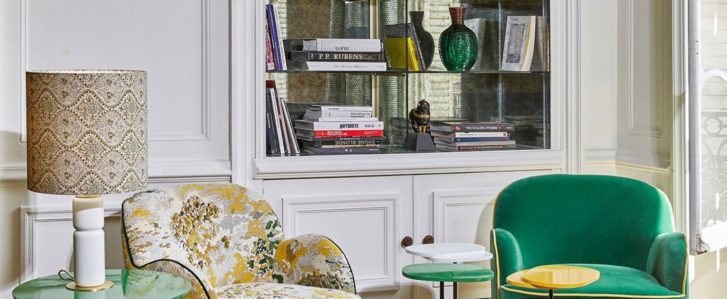banner-image Lampe a poser petra blanc laque et abat jour a motifs vert o35cm h73cm popus editions normal
