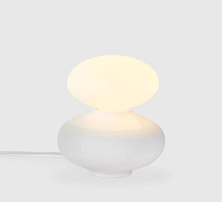 Reflection oval studio tala lampe a poser table lamp  tala dws oval tbl 01 eu  design signed nedgis 145637 product