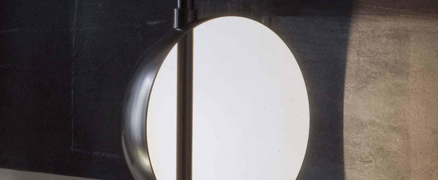 banner-image Lampe a poser superluna 297 noir led o28cm h43cm oluce normal