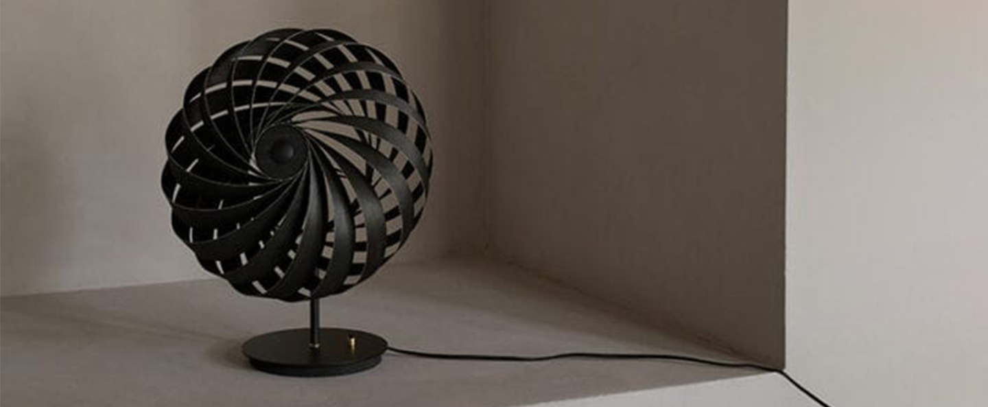 banner-image Lampe a poser tr5 bouleau noir o35cm h45cm tom rossau normal