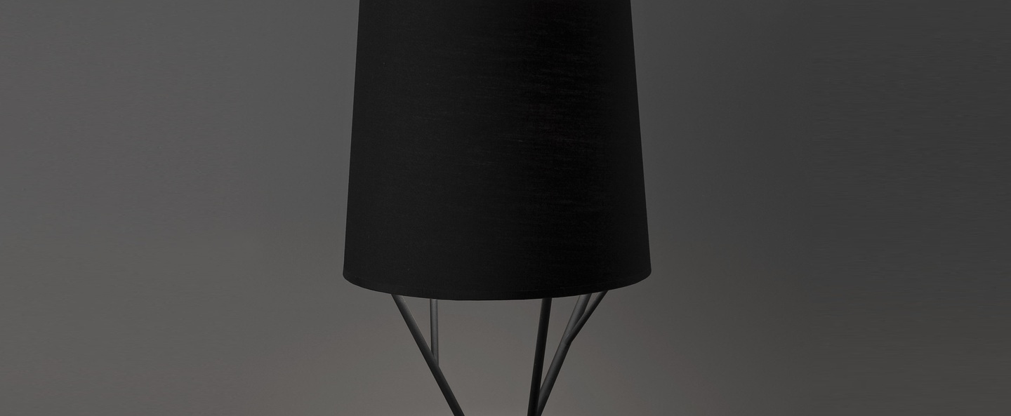 banner-image Lampe a poser tree noir led h51 5cm o23cm faro normal