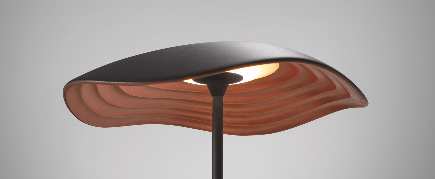 banner-image Lampe a poser valentina m 29 noir et cuivre led 2700k 715lm o24cm h29cm bover normal