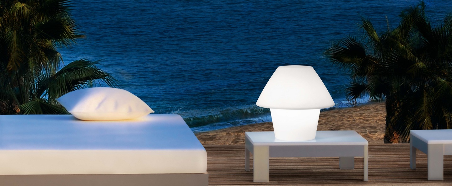 banner-image Lampe a poser versus blanc o50cm faro normal