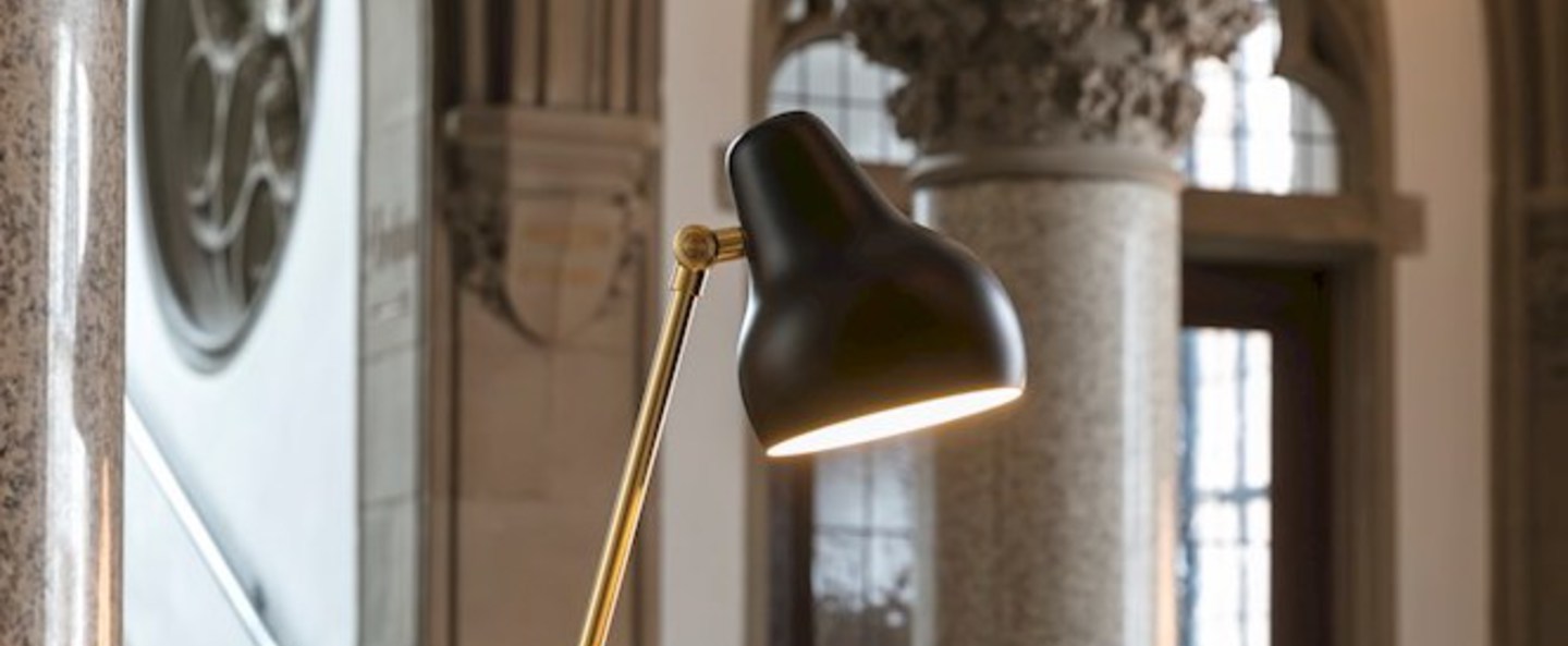 Lampe a poser vl38 noir led o13 5cm h38cm louis poulsen normal