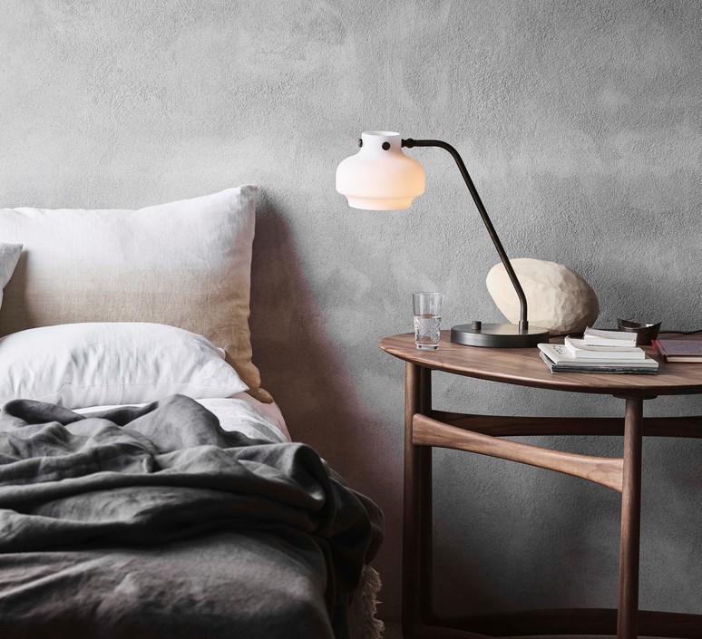 Desk Lamp Copenhagen Sc15 Opal Led O16cm H37cm Andtradition