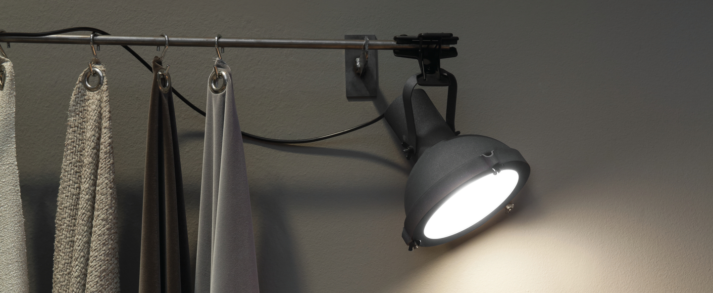 banner-image Lampe pince projecteur 165 bleu l16cm h22cm nemo lighting normal