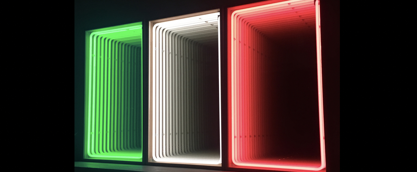 banner-image Mobilier lumineux miroir mini bois chene neon vert l41cm h70cm lumneo normal