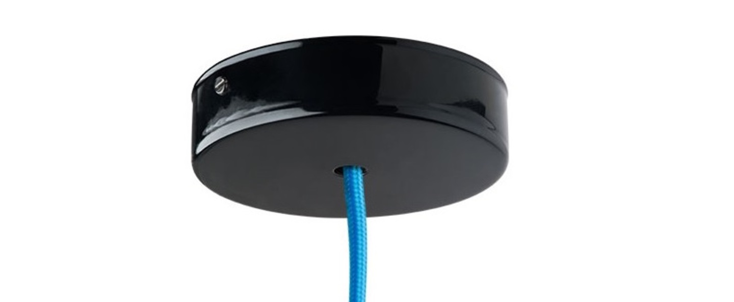 banner-image Rosace en metal noir 2 cables o10cm h2 4cm studio zangra normal