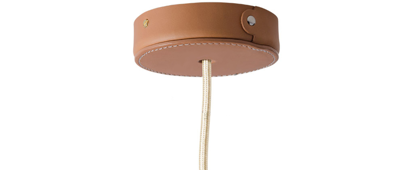 banner-image Rosace rosace en cuir marron o10 5cm h2 5cm studio zangra normal