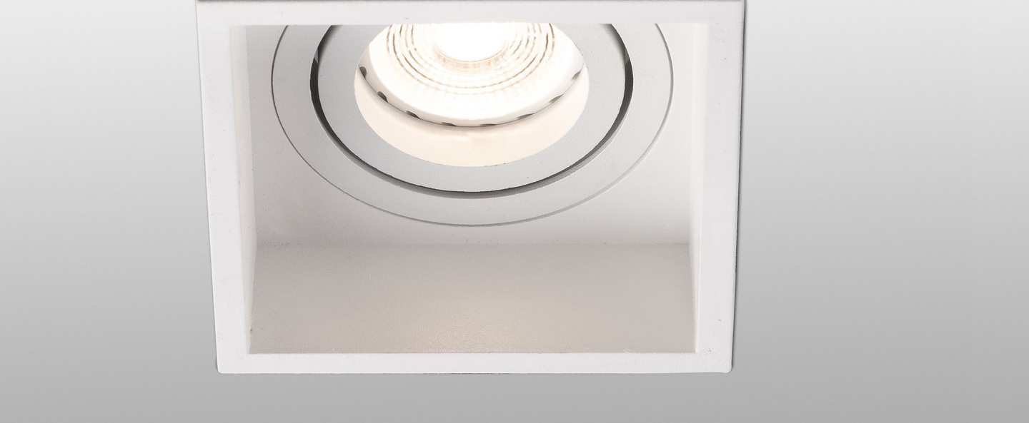banner-image Spot encastrable hyde orientable blanc o8 9cm h5 5cm faro normal