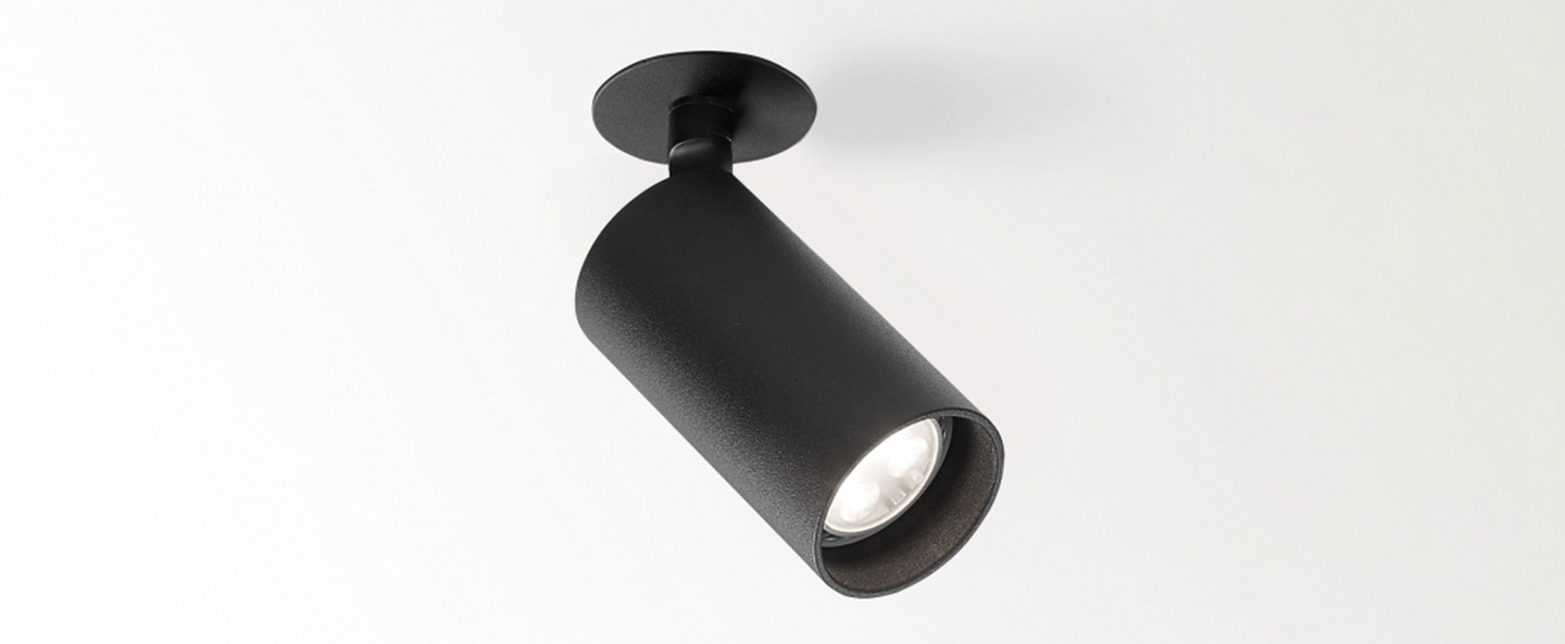 banner-image Spot spyco clip noir o5 5cm h10 5cm delta light normal