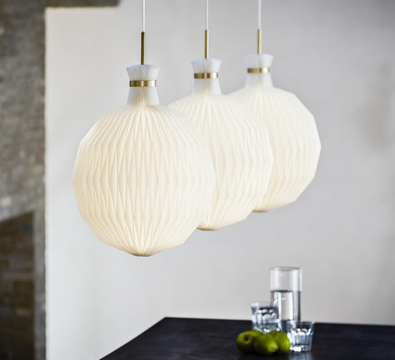 101 medium paper kaare klint suspension pendant light  le klint 101mpa 9101mbr  design signed nedgis 74978 product