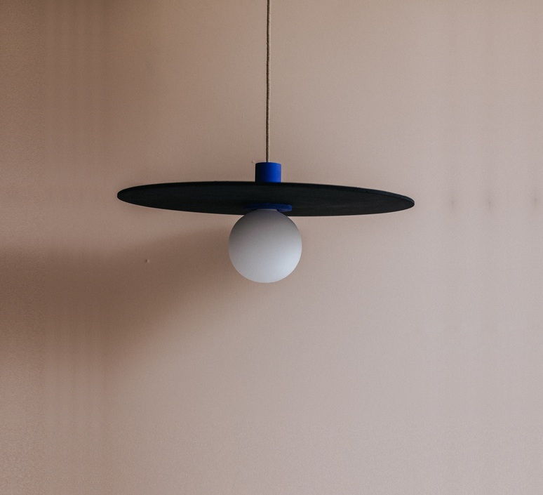 Ama 60 bicolore quel designer marie cerise blanc suspension  zuri ama10 bleu ama60 noir  design signed nedgis 182919 product