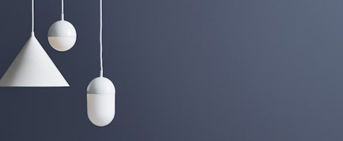 banner-image Suspension annular pendant large blanc led l46 8cm h32 4cm woud normal