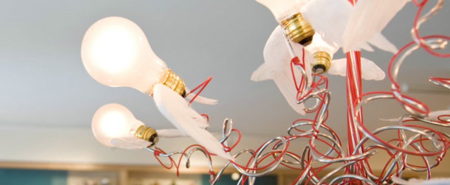 banner-image Suspension birdie blanc rouge o70cm h100cm ingo maurer normal