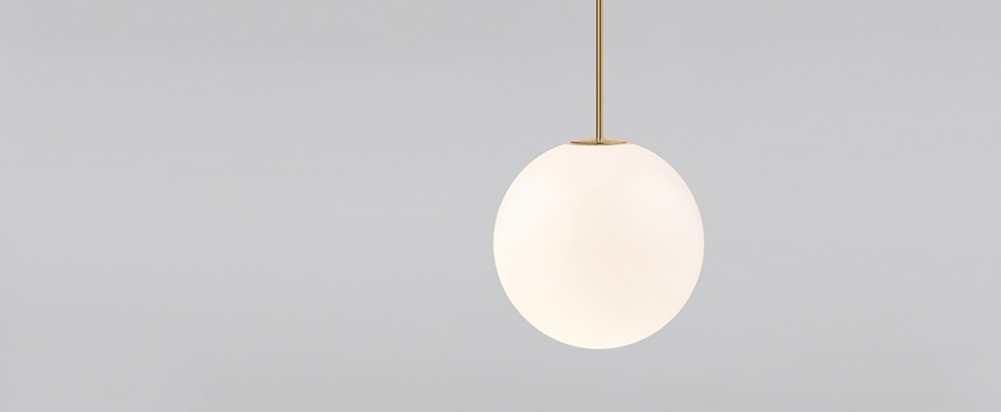 Suspension brass architecturale 150 blanc et laiton o15cm anastassiades studio normal