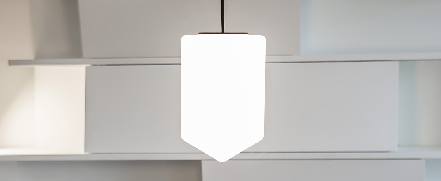 banner-image Suspension bullet pendant blanc mat noir h27cm l18cm formagenda normal