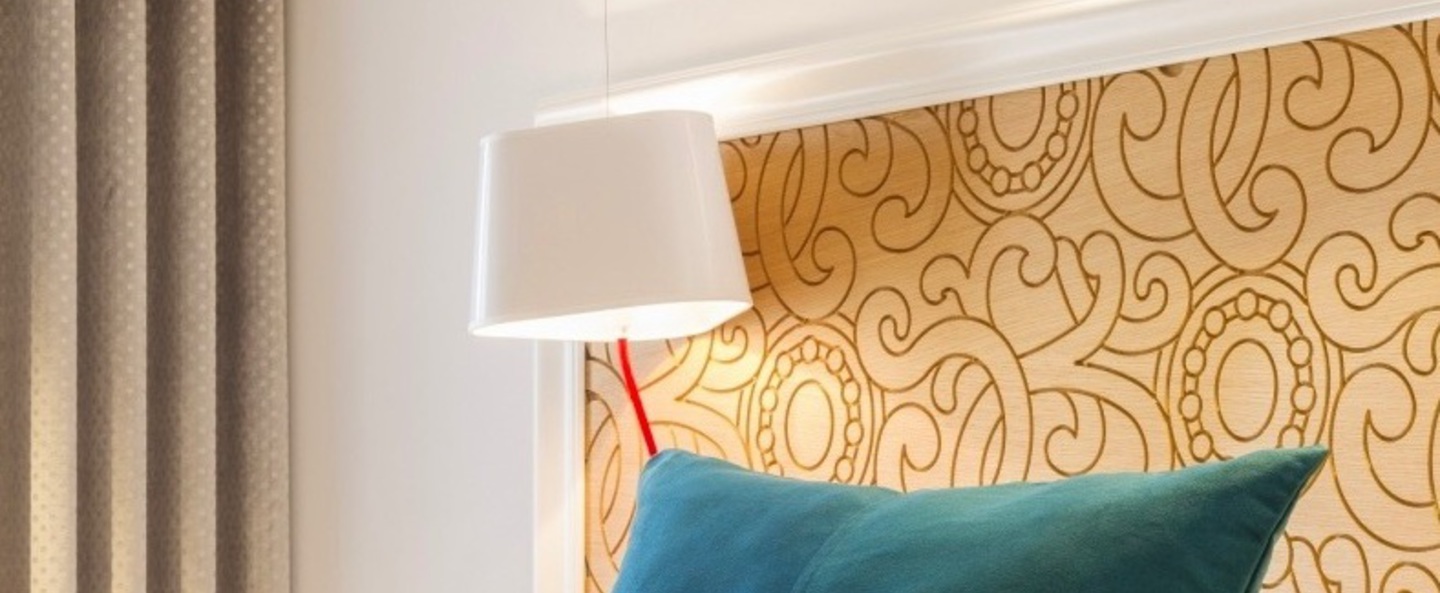 banner-image Suspension deportee grand nuage blanc fil rouge h200cm designheure normal
