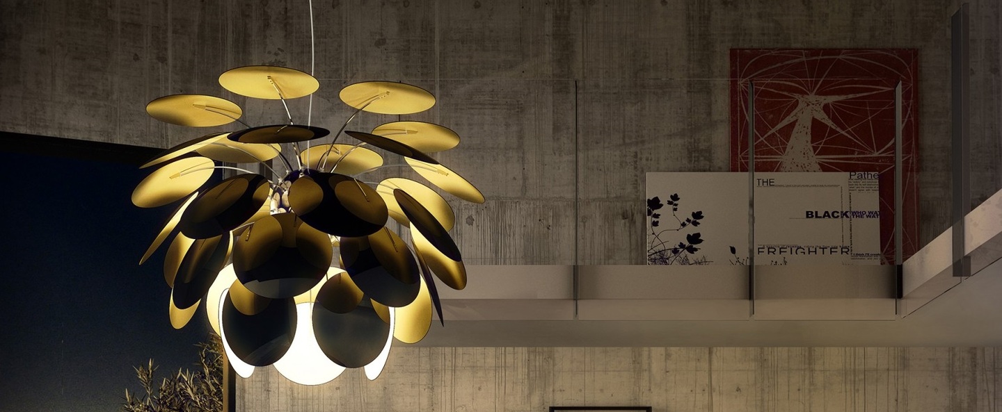 banner-image Suspension discoco noir et or o88cm marset normal